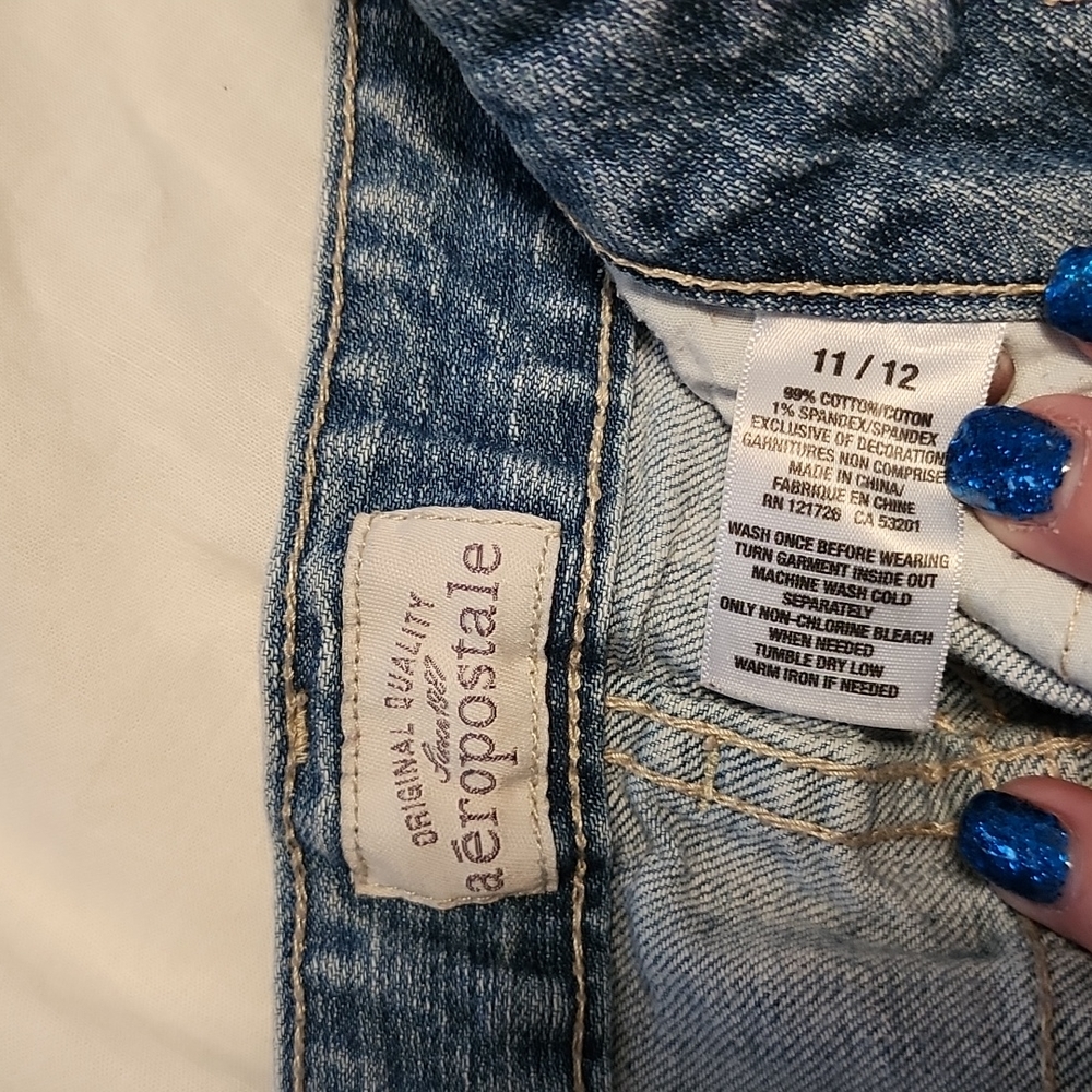 Capris - Picture 2 of 5